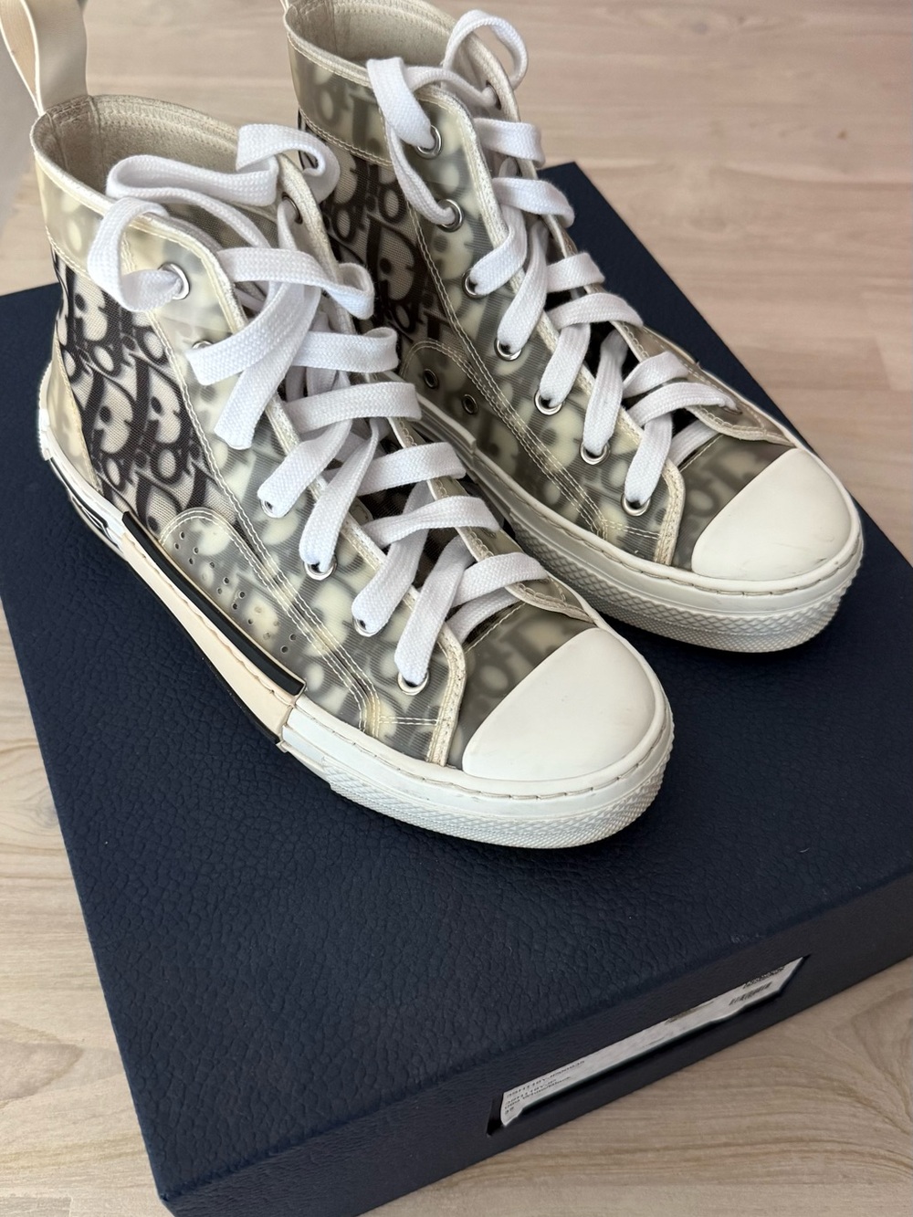 DIOR B23 League High-Top Sneakers – Size 35